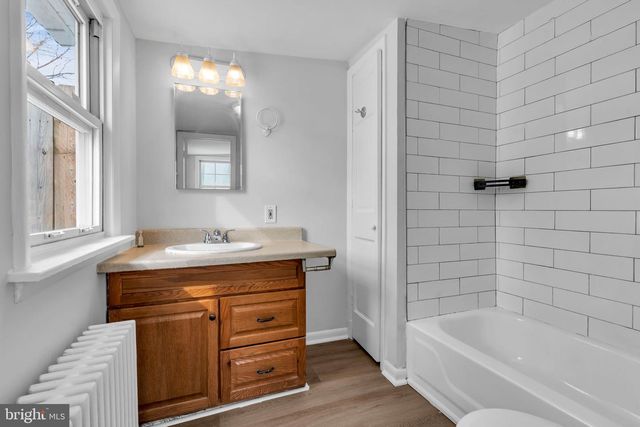 414 MIDDLESEX ST, Gloucester City, NJ 08030