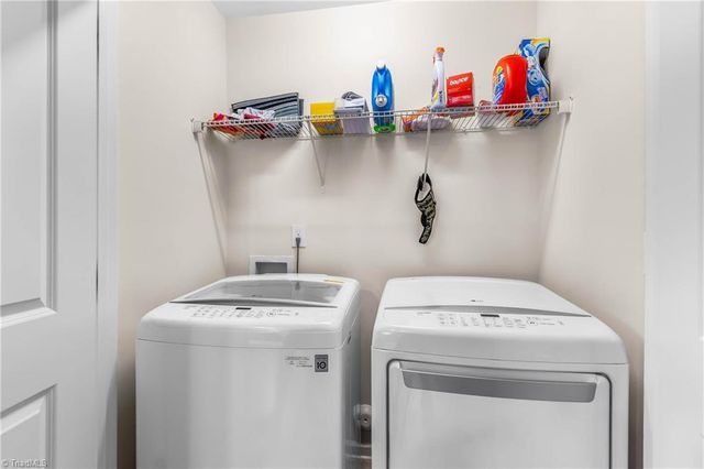 5009 Hogan Point Court, Winston-salem, NC 27127