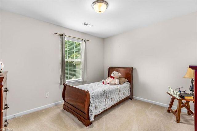 5009 Hogan Point Court, Winston-salem, NC 27127