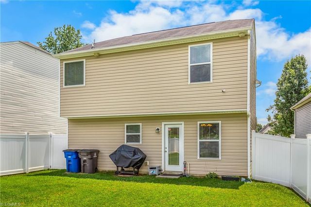 5009 Hogan Point Court, Winston-salem, NC 27127