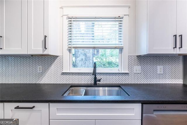 445 Loomis Avenue SE, Atlanta, GA 30312