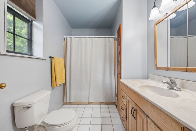 4417 Yender Avenue, Lisle, IL 60532
