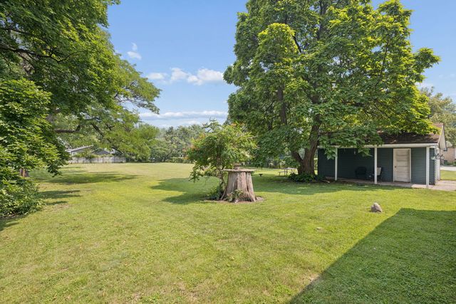 4417 Yender Avenue, Lisle, IL 60532