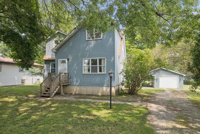 4417 Yender Avenue, Lisle, IL 60532