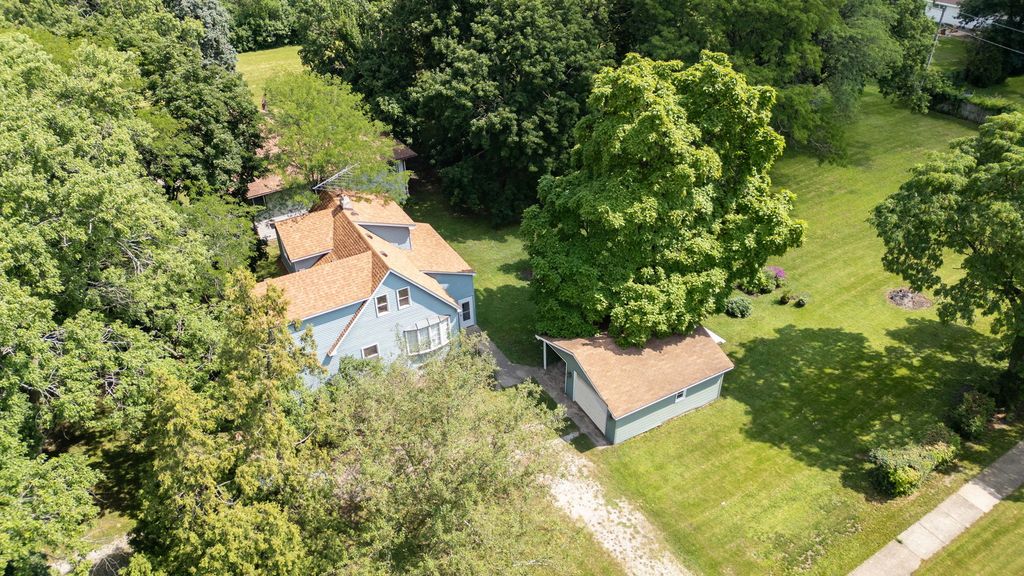 4417 Yender Avenue, Lisle, IL 60532