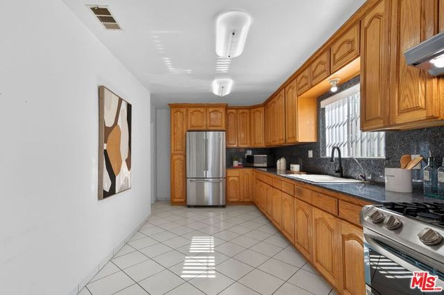5412 W 124th Street, Hawthorne, CA 90250