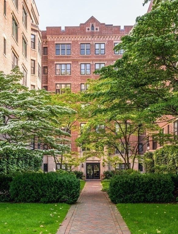 988 Memorial Dr 486, Cambridge, MA 02138