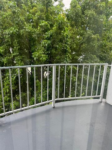 484 NW 165th St Rd A-516, Miami, FL 33169