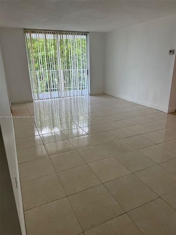 484 NW 165th St Rd A-516, Miami, FL 33169