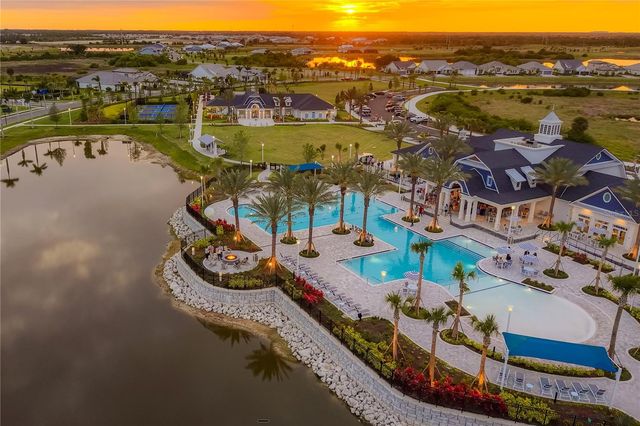 12807 JADE EMPRESS LOOP 201, Venice, FL 34293
