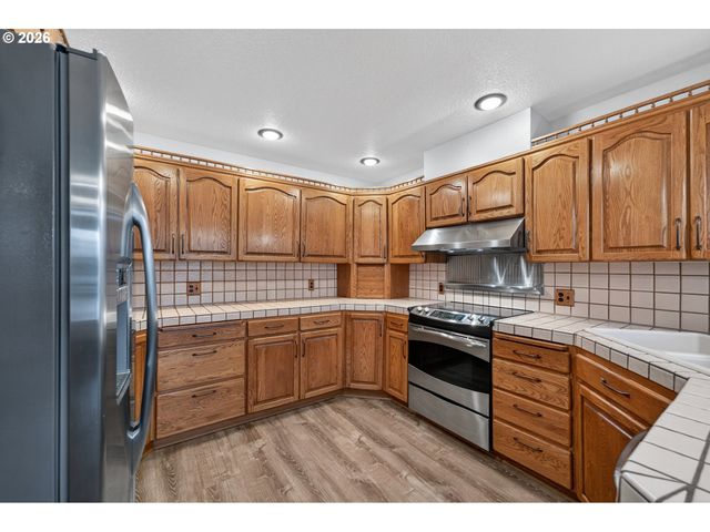 269 BAILEY Dr, Roseburg, OR 97471