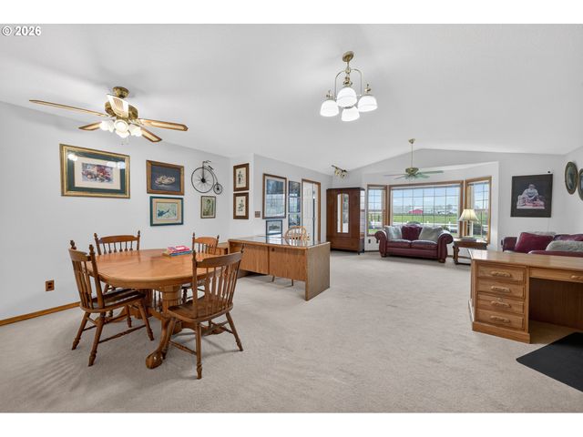 269 BAILEY Dr, Roseburg, OR 97471