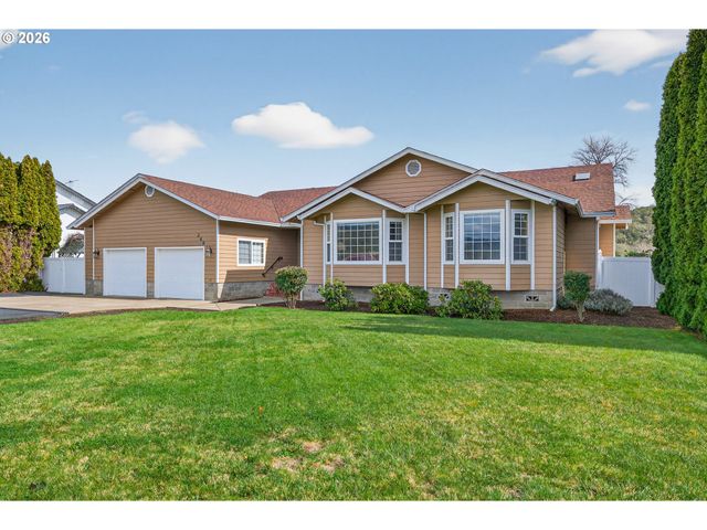 269 BAILEY Dr, Roseburg, OR 97471