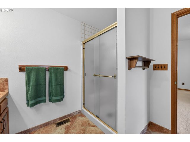 269 BAILEY Dr, Roseburg, OR 97471