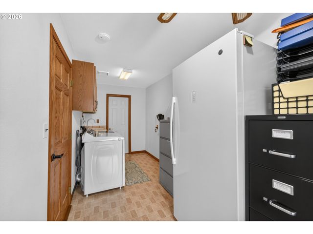 269 BAILEY Dr, Roseburg, OR 97471