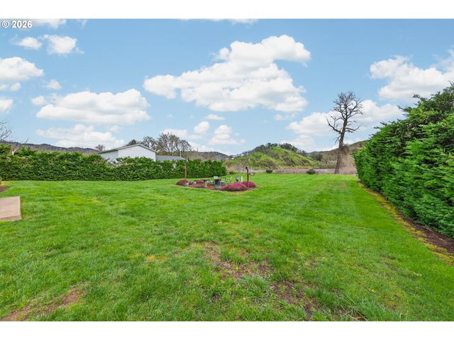 269 BAILEY Dr, Roseburg, OR 97471