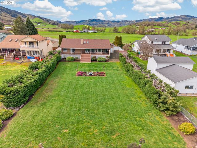 269 BAILEY Dr, Roseburg, OR 97471