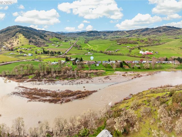 269 BAILEY Dr, Roseburg, OR 97471