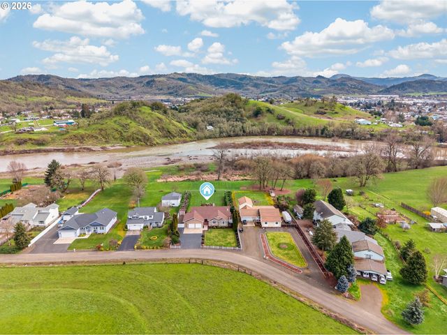 269 BAILEY Dr, Roseburg, OR 97471