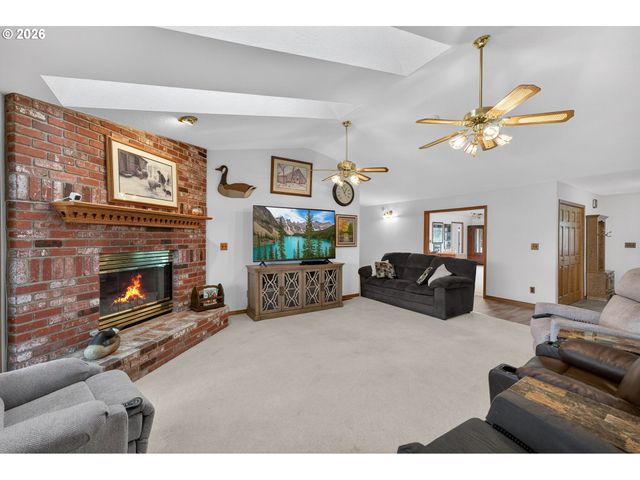 269 BAILEY Dr, Roseburg, OR 97471