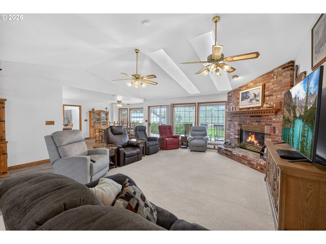 269 BAILEY Dr, Roseburg, OR 97471