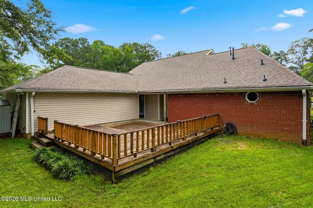 121 Deer Run, Pearl, MS 39208