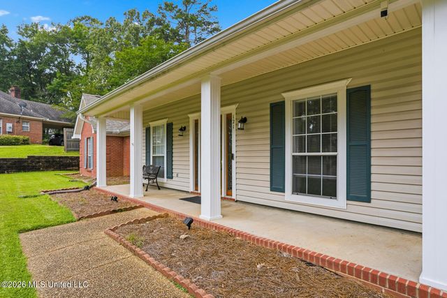 121 Deer Run, Pearl, MS 39208