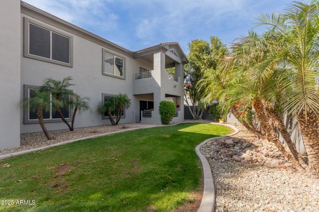 7401 W ARROWHEAD CLUBHOUSE Drive 1023, Glendale, AZ 85308