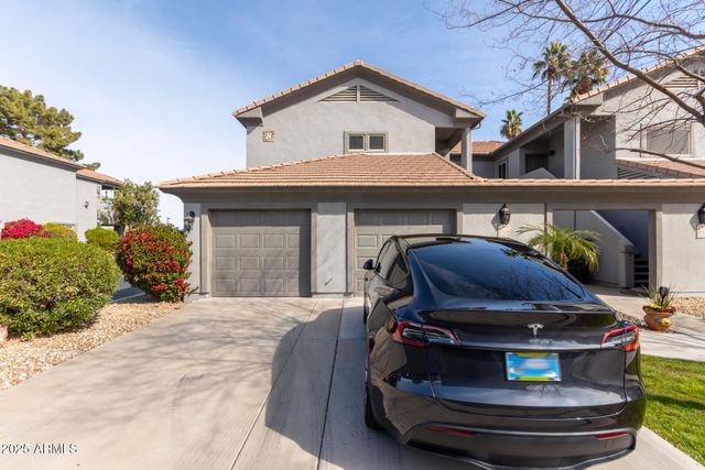 7401 W ARROWHEAD CLUBHOUSE Drive 1023, Glendale, AZ 85308