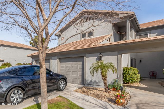 7401 W ARROWHEAD CLUBHOUSE Drive 1023, Glendale, AZ 85308