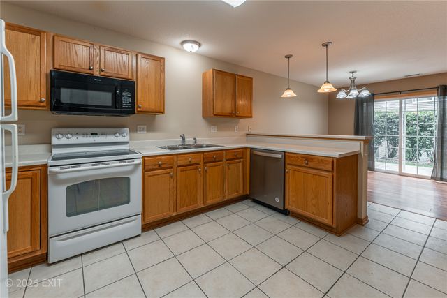 601 Orchard Hills Drive 1006, Norwalk, IA 50211