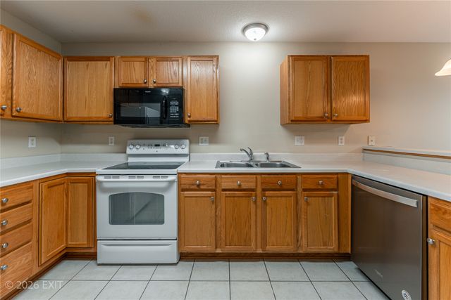 601 Orchard Hills Drive 1006, Norwalk, IA 50211