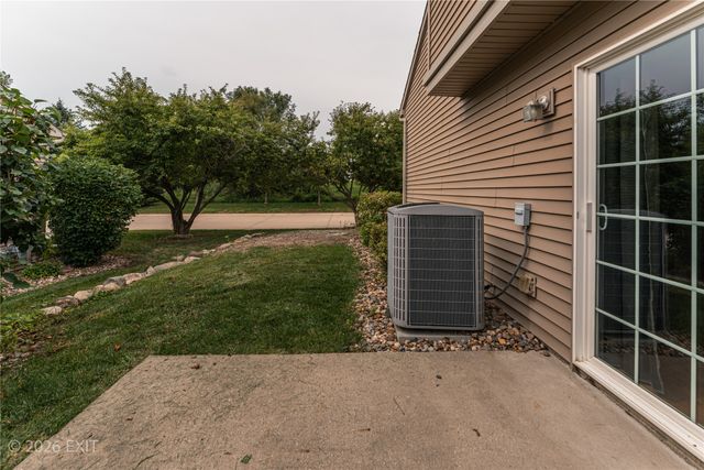 601 Orchard Hills Drive 1006, Norwalk, IA 50211