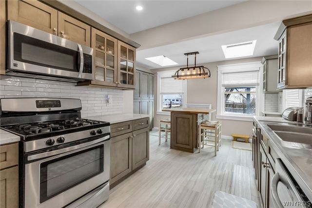 39 Winston Road, Buffalo, NY 14216