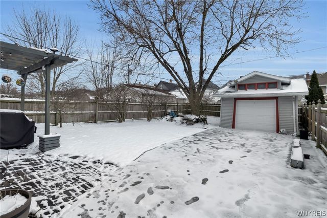 39 Winston Road, Buffalo, NY 14216