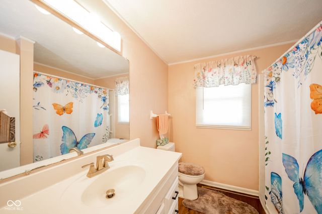 418 E 53rd Street, Anderson, IN 46013