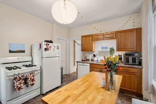 617 E 8th Street, Boston, MA 02127