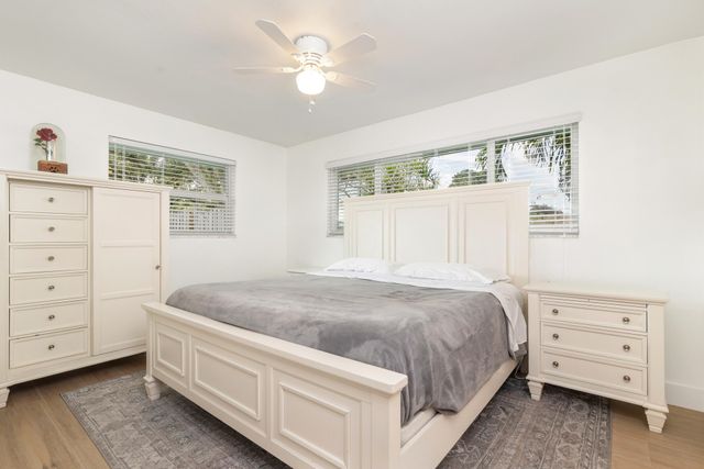 4244 Hyacinth Circle N, Palm Beach Gardens, FL 33410