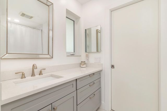 4244 Hyacinth Circle N, Palm Beach Gardens, FL 33410