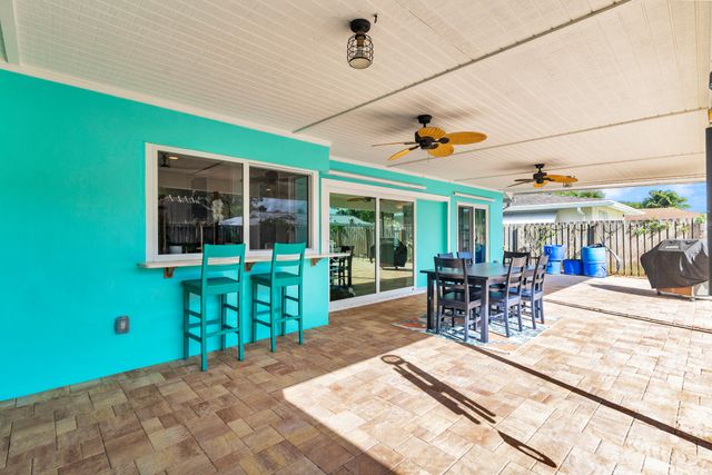 4244 Hyacinth Circle N, Palm Beach Gardens, FL 33410