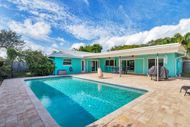 4244 Hyacinth Circle N, Palm Beach Gardens, FL 33410