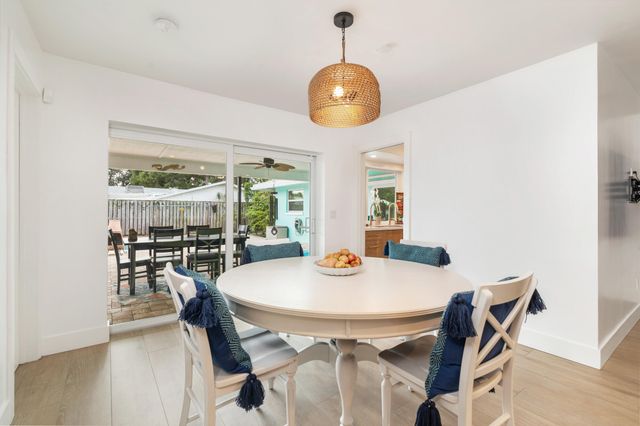 4244 Hyacinth Circle N, Palm Beach Gardens, FL 33410