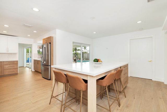 4244 Hyacinth Circle N, Palm Beach Gardens, FL 33410