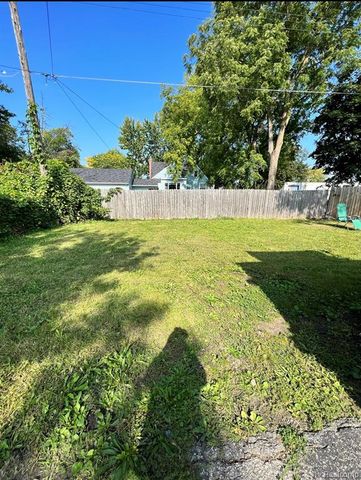 2221 Salt Street, Saginaw, MI 48602