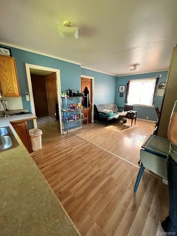 2221 Salt Street, Saginaw, MI 48602