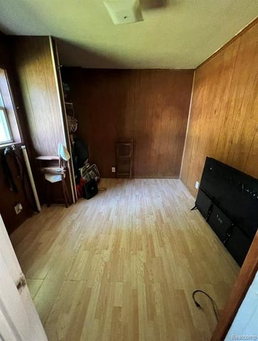 2221 Salt Street, Saginaw, MI 48602