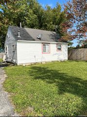 2221 Salt Street, Saginaw, MI 48602