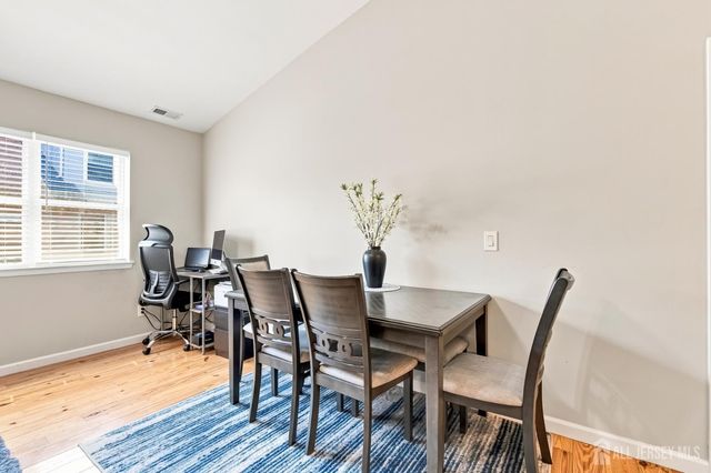 30 Kensington Drive, Piscataway, NJ 08854