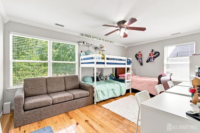 30 Kensington Drive, Piscataway, NJ 08854