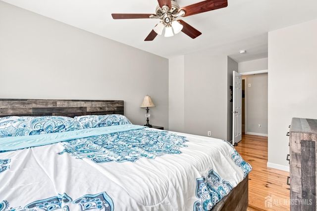 30 Kensington Drive, Piscataway, NJ 08854